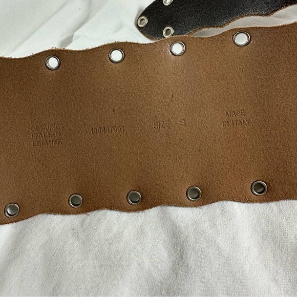 Genuine vintage ladies BANANA REPUBLIC brown leather belt small - Picture 8 of 10